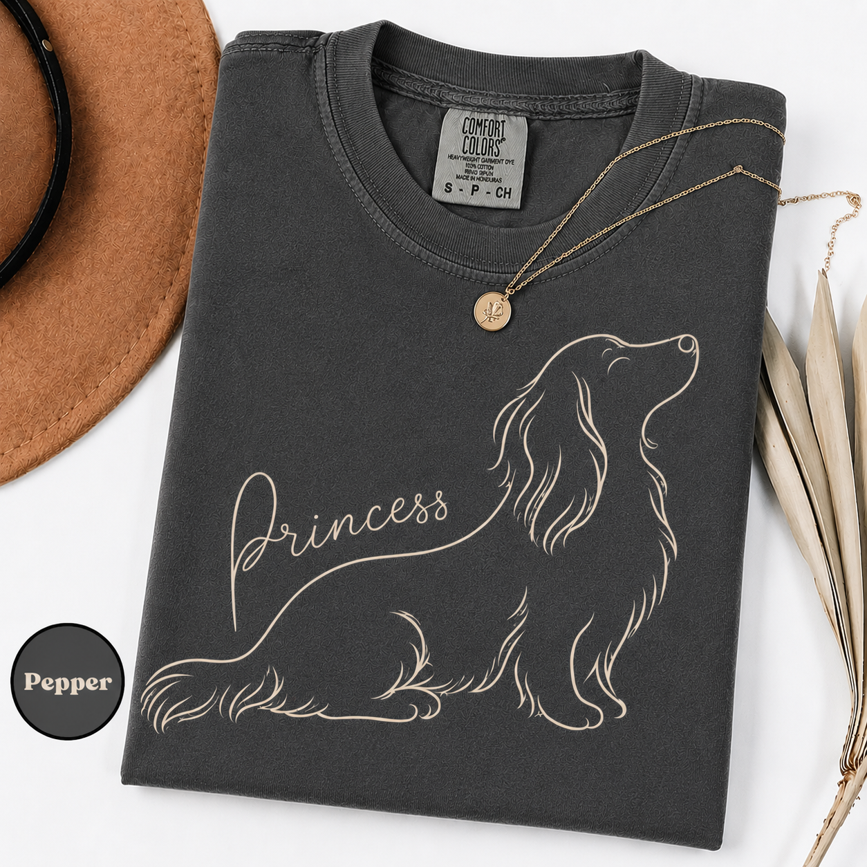 Minimalist line-art Dachshund with the dog's name, close-up